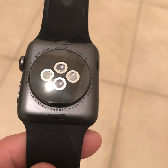 Apple Watch series 3 GPS+Cellular - Picture 3 of 5